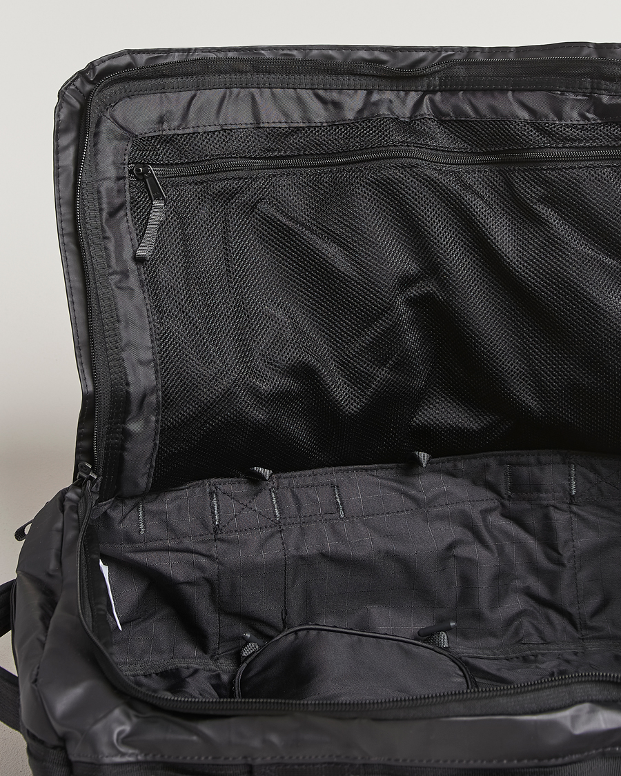 Men | The North Face Base Camp Voyager Duffel 32L Black | The North Face | Base Camp Voyager Duffel 32L Black