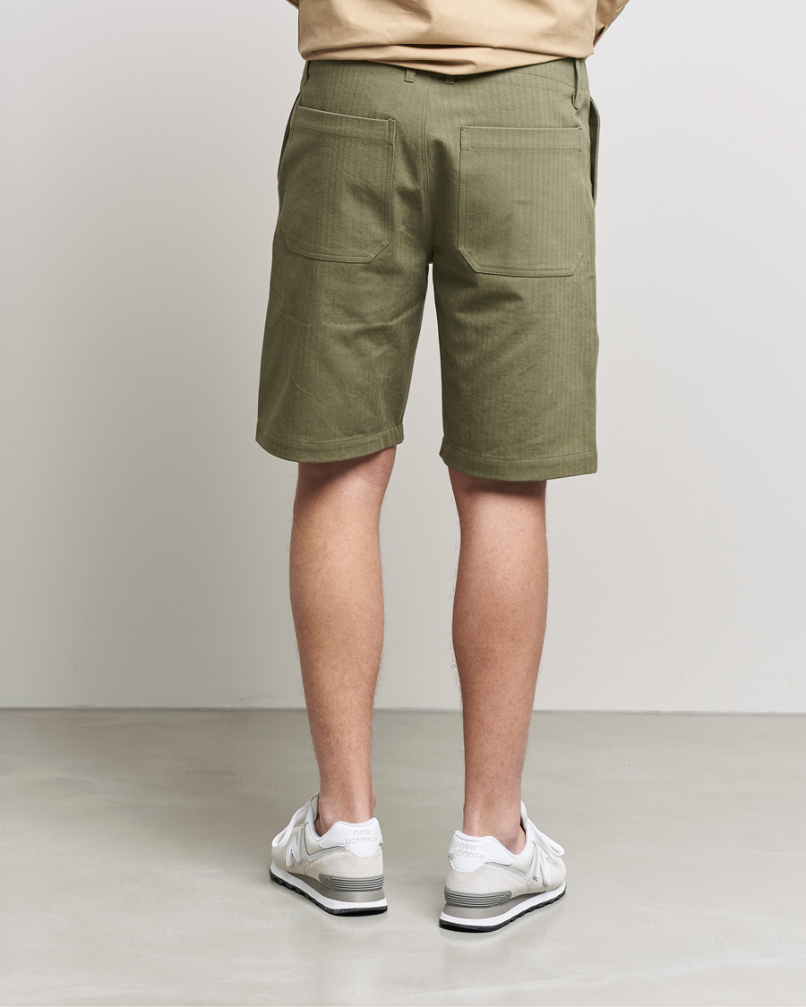 Private White V.C. Maker´s Cotton Herringbone Shorts Khaki at