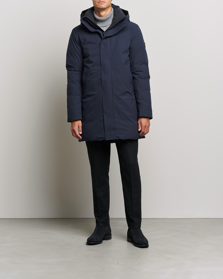 J lindeberg store down parka