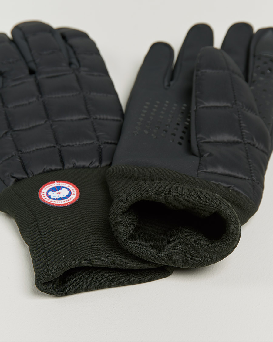 Canada Goose Northern Glove Liner Black at CareOfCarl.com