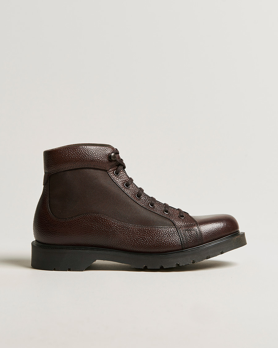 Design hotsell loake boots