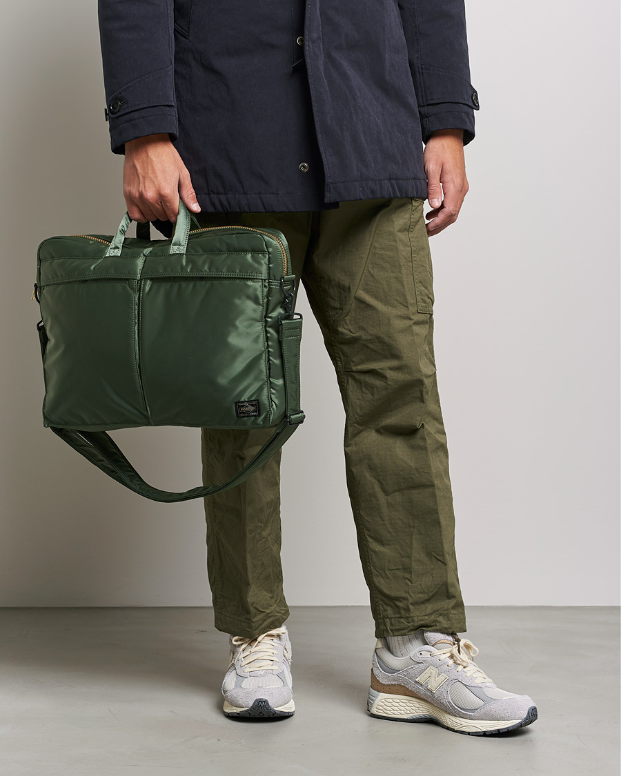 Porter Yoshida – Tanker 2Way Briefcase Sage Green – Tenue de Nîmes