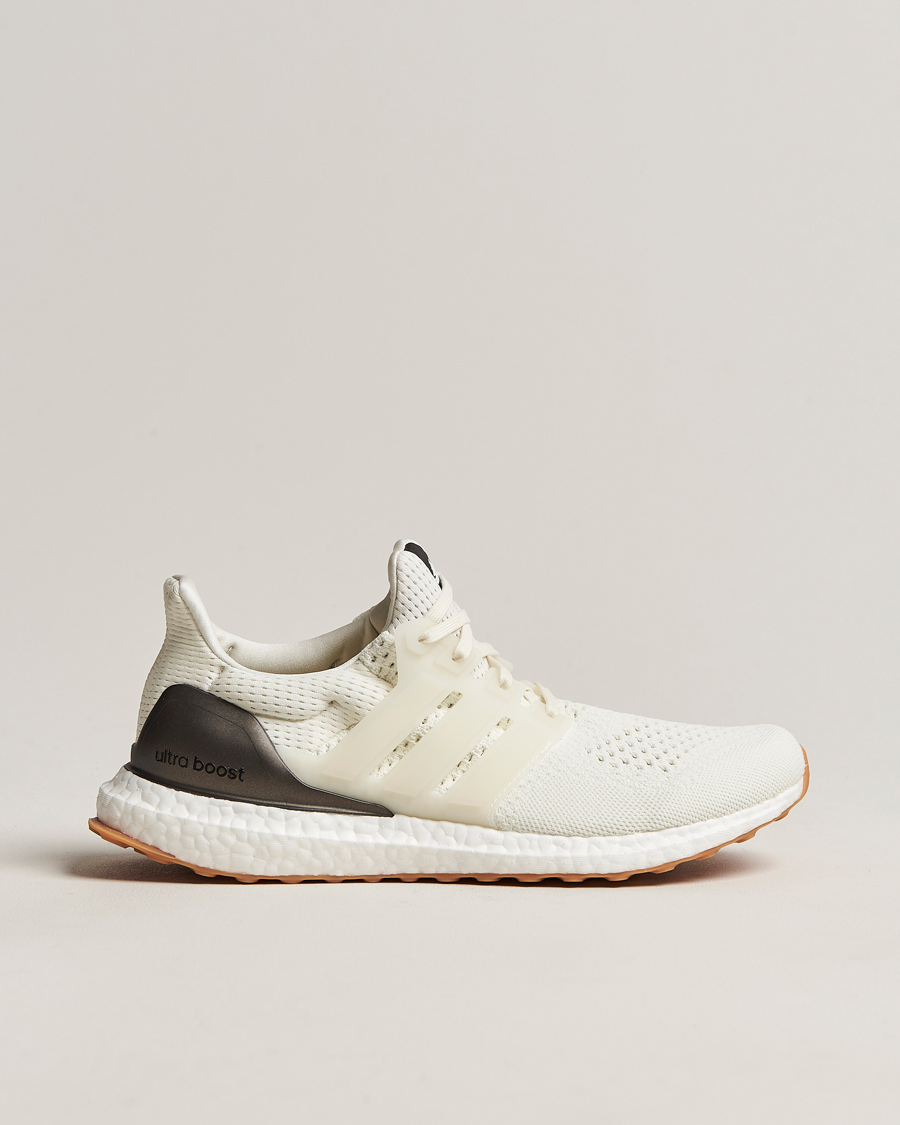 Adidas ultra 2025 boost off white