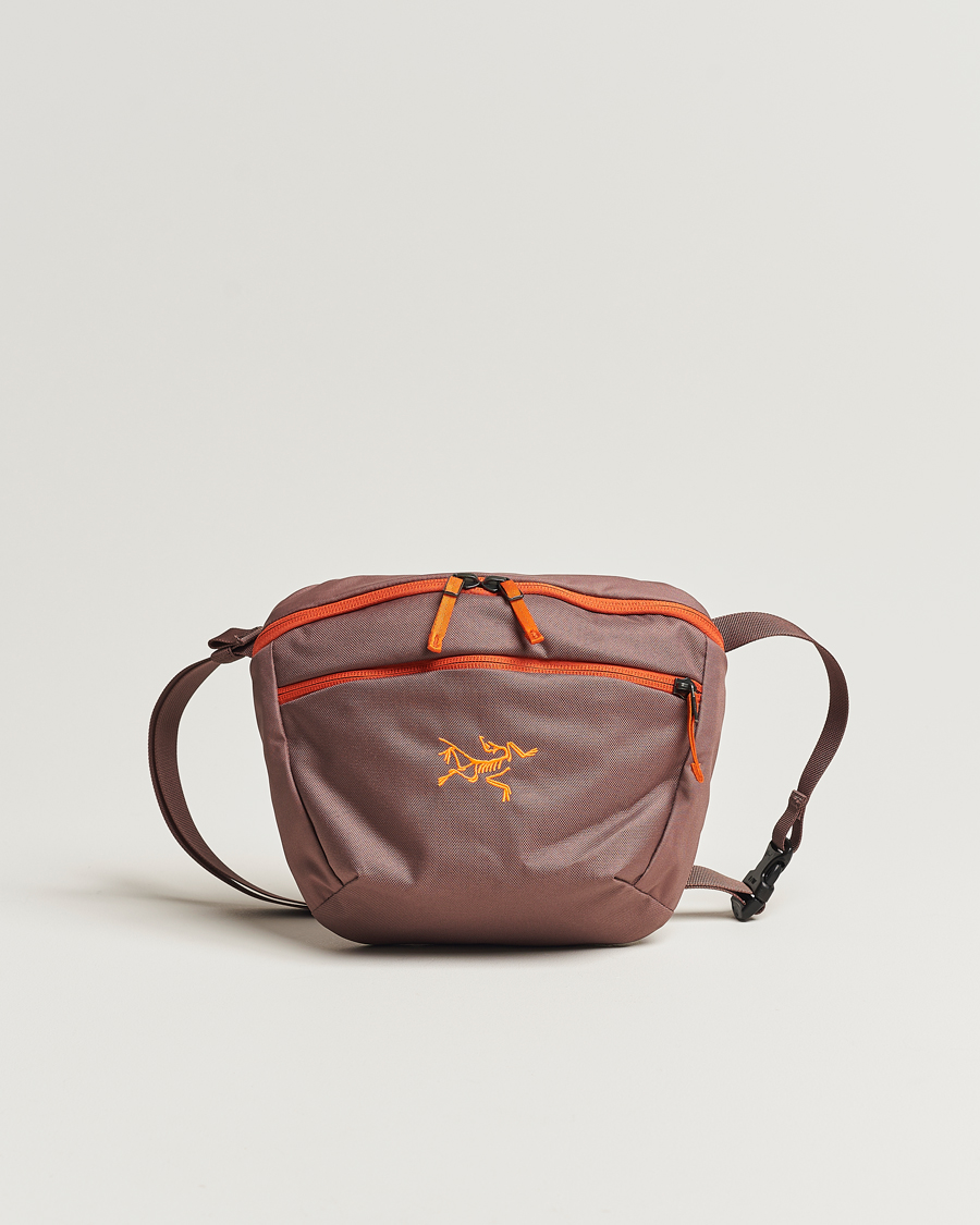 Arc'teryx Mantis 2 Waist Pack Velvet Sand/Phenom at CareOfCarl.com