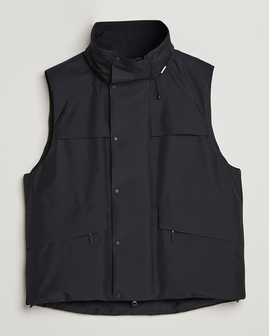 4 Moncler Hyke Vanil Hooded Vest Black at CareOfCarl.com