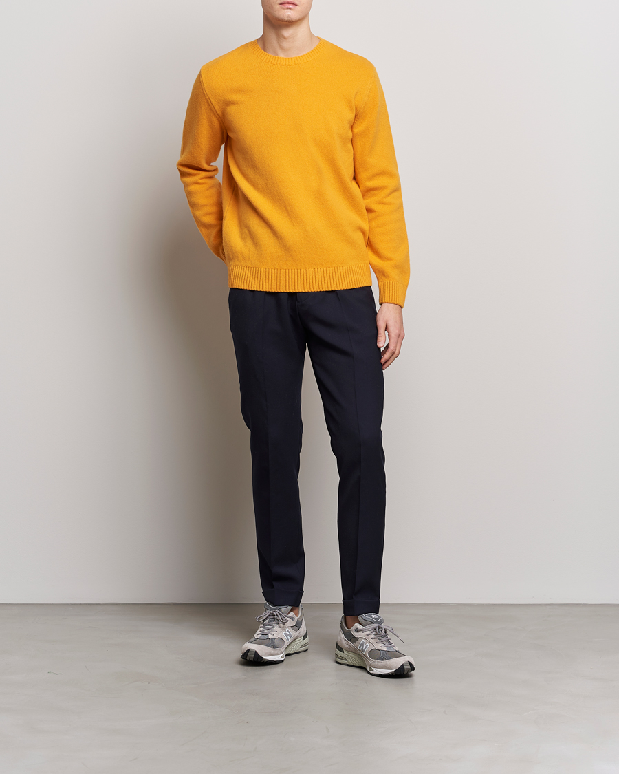 Yellow crew cheap neck mens