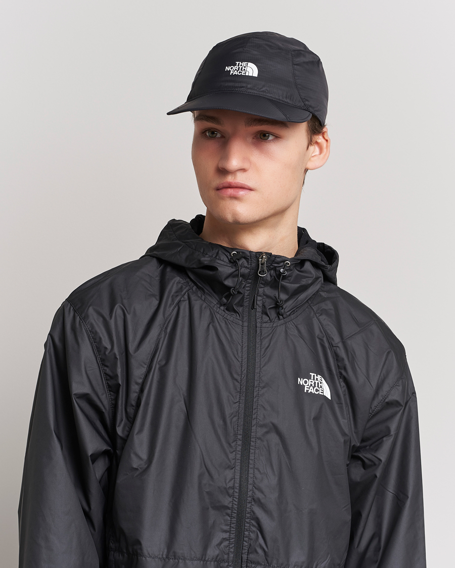 North face running on sale cap