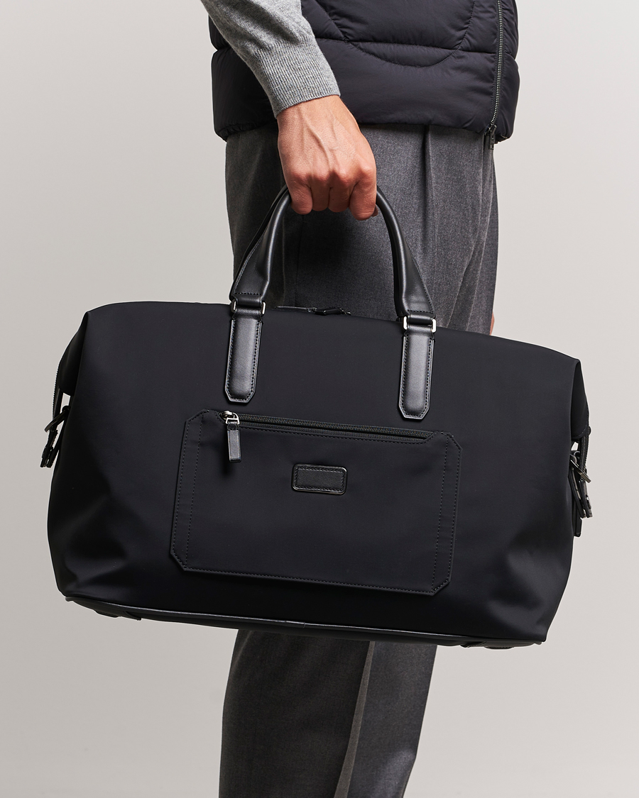 Tumi leather 2025 weekender bag