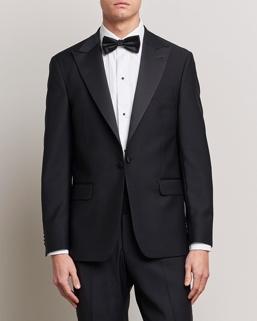 Oscar Jacobson Frampton Tuxedo Jacket Black at CareOfCarl.com