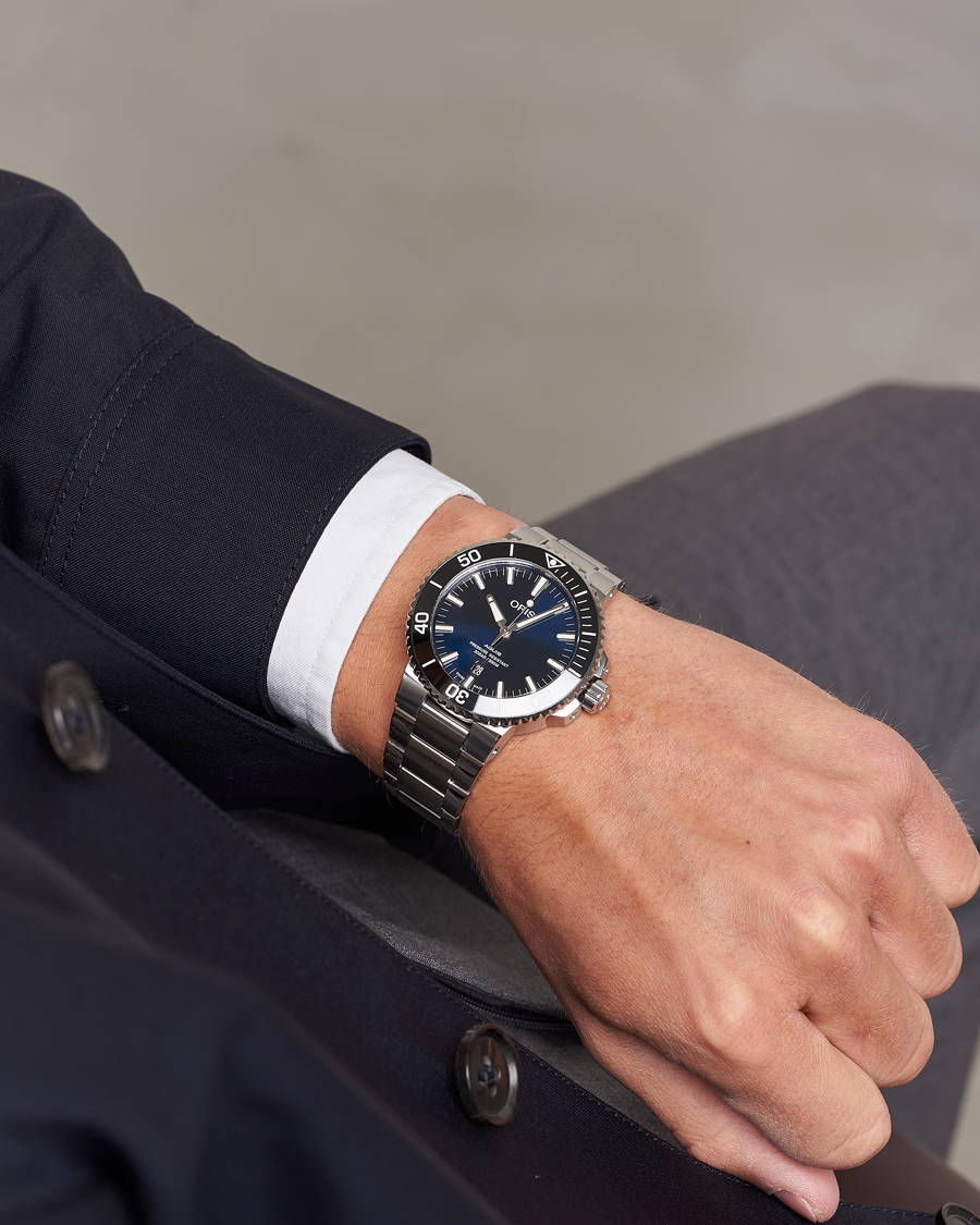 Oris blue face online watch