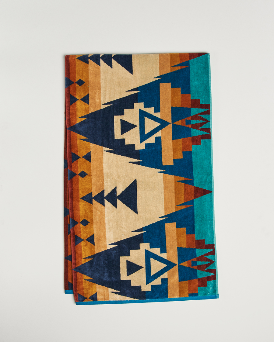 Pendleton Jacquard Spa Towel Siskiyou at CareOfCarl.com