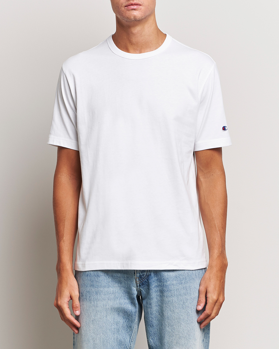 Champion sweater 2025 mens white t-shirt