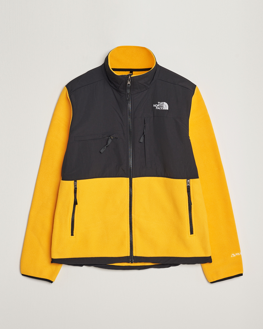 The buy North Face ‘95 Denali Jacket, Black/Summit Gold, Size XL