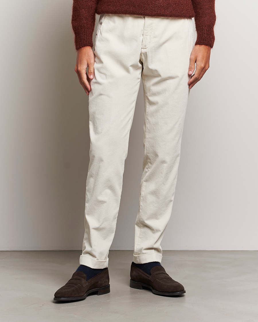 Corduroy trousers (232M280DE1450C579710) for Man | Brunello Cucinelli