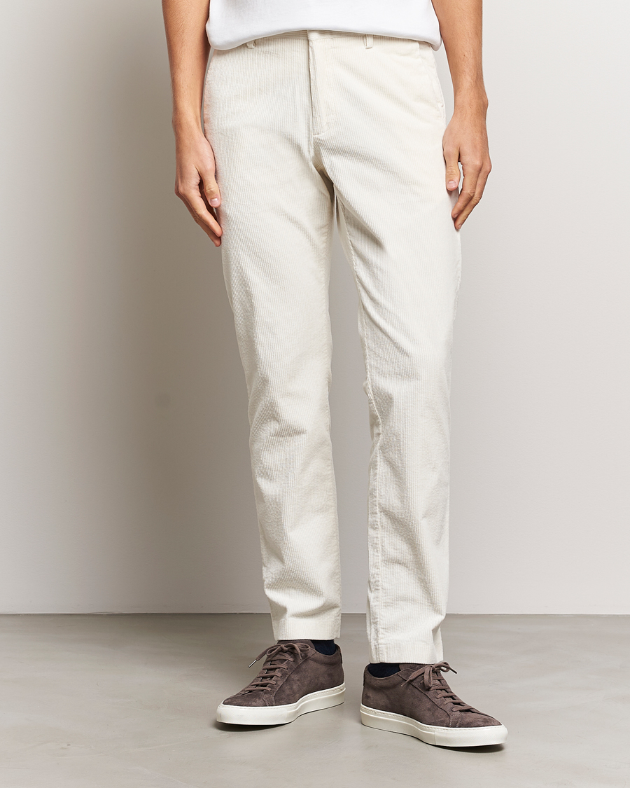 Corduroy trousers (232MB088S2430) for Man | Brunello Cucinelli