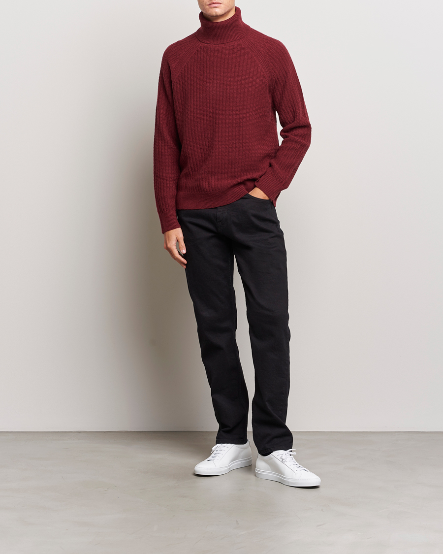 Red Lambswool GANT at Plumped Rollneck Textured