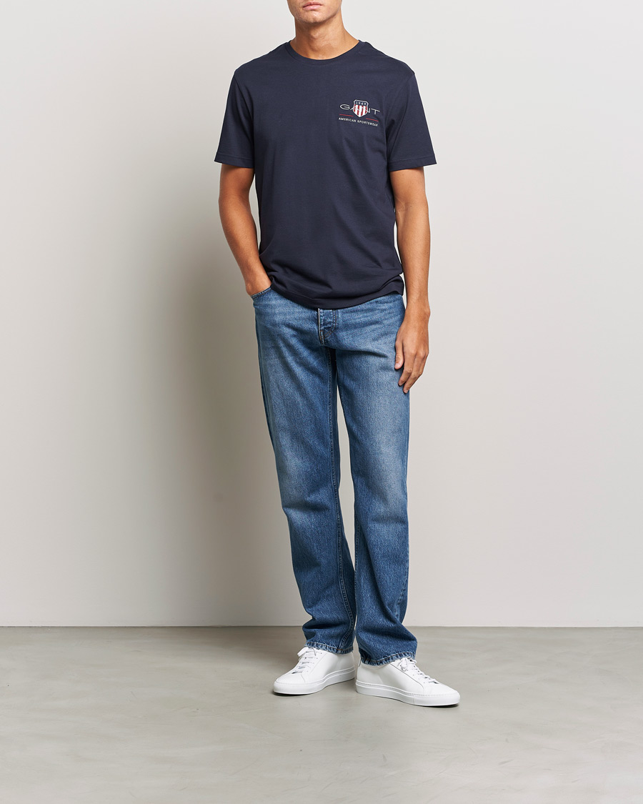 GANT Archive Shield T-Shirt at Small Blue Logo Evening