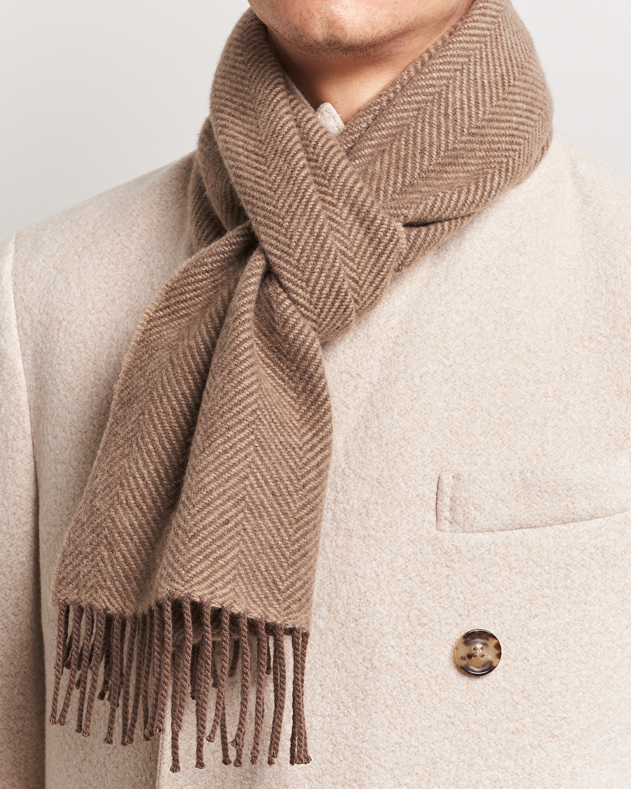 Cashmere deals shawl men