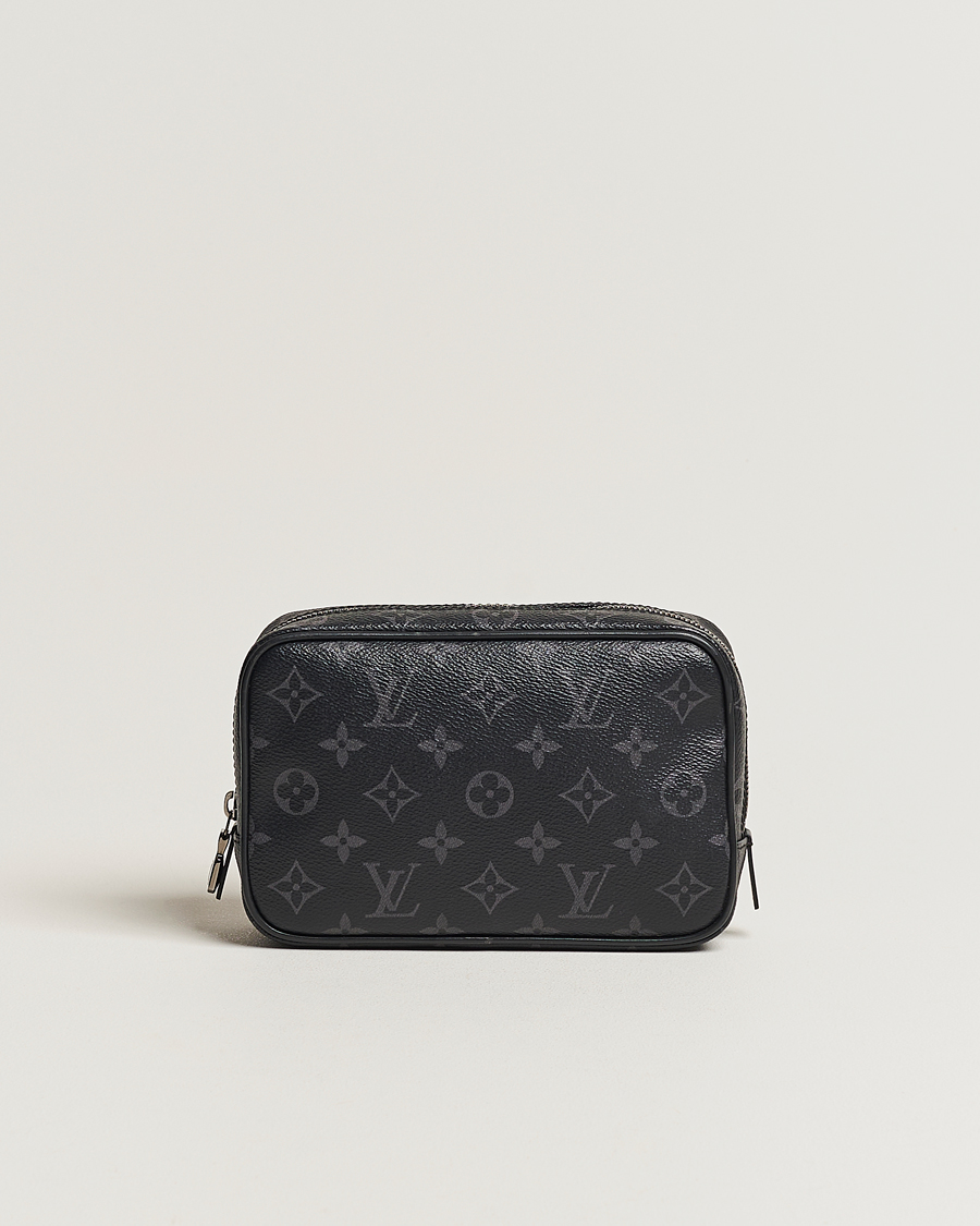 Louis Vuitton Toiletry Pouch 26: What Fits Inside, Modeling