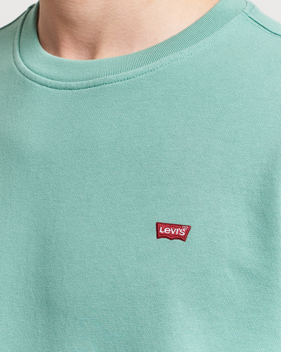 Levi s Original Crew Neck Sweatshirt Feldspar Green at CareOfCarl