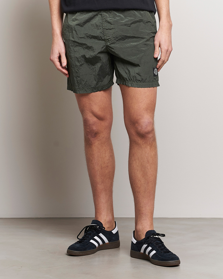 Lite Year ECONYL® nylon shorts - Navy