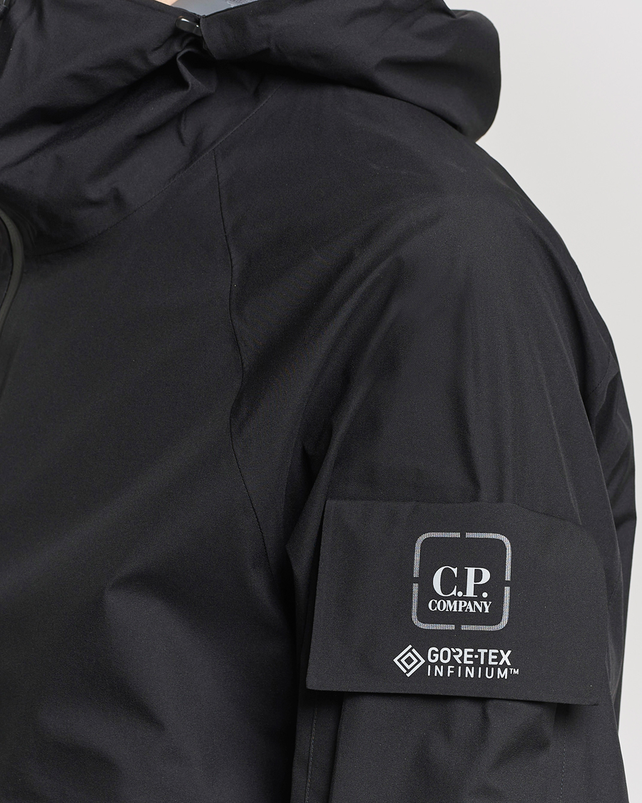 C.P. Company Metropolis GORE-TEX Nylon Hooded Jacket Black at 