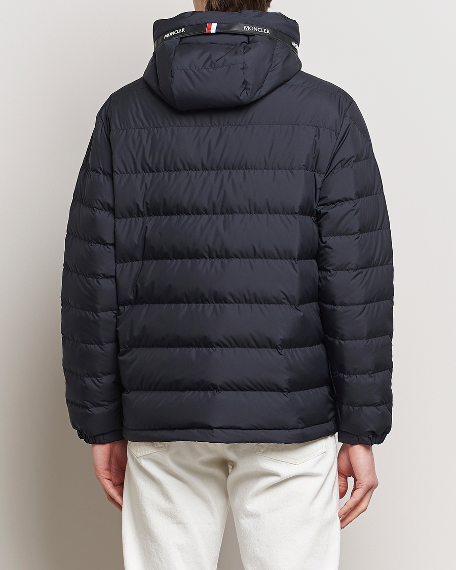 Moncler jacket sales prix