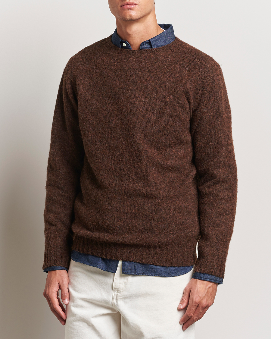 Men |  | Harley Of Scotland | Brushed Supersoft Lambswool Crewneck Coffee