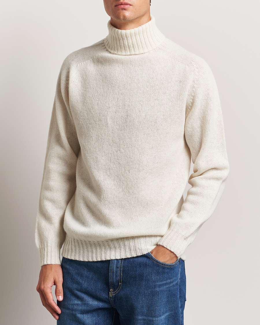 Men |  | Harley Of Scotland | Supersoft Lambswool Rollneck Winter White