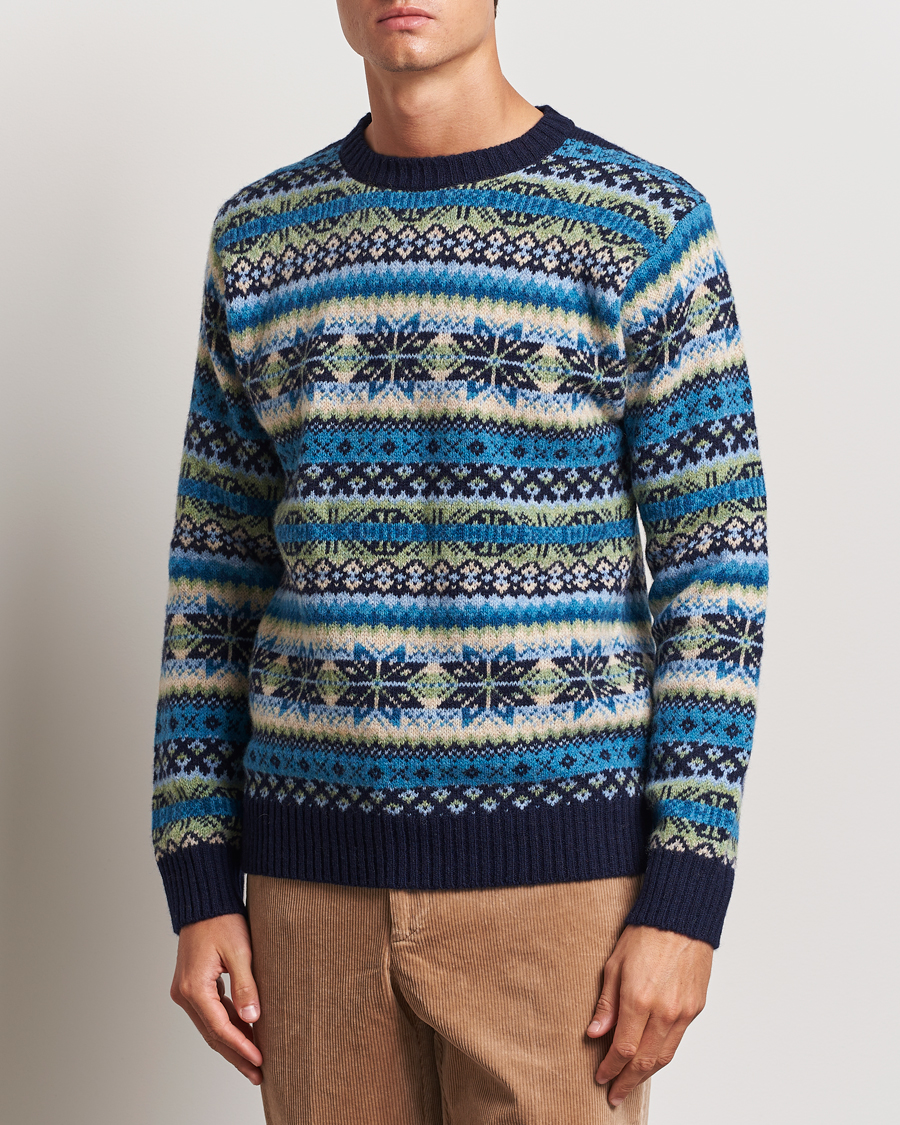 Men | Knitted Jumpers | Harley Of Scotland | Supersoft Lambswool Fairisle Crewneck Navy