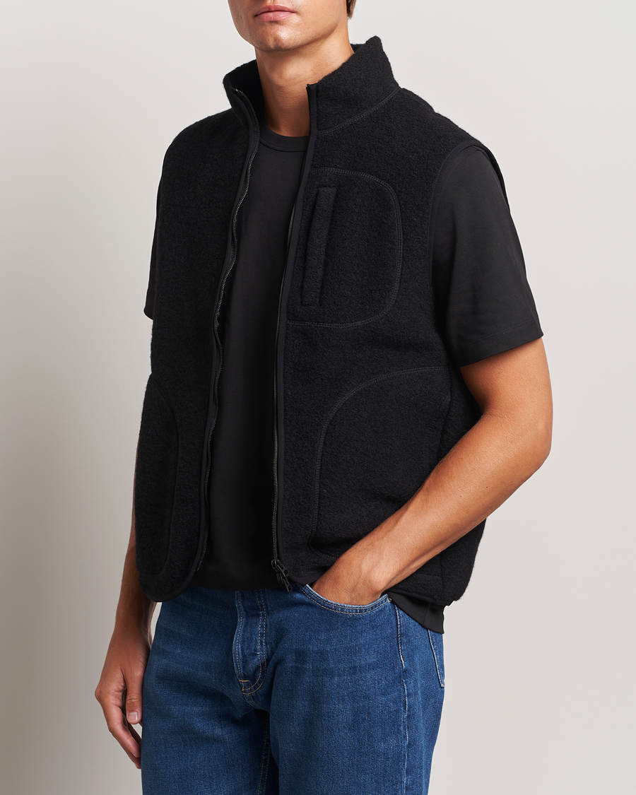 Men |  | J.Lindeberg | Duncan Wool Fleece Vest Black