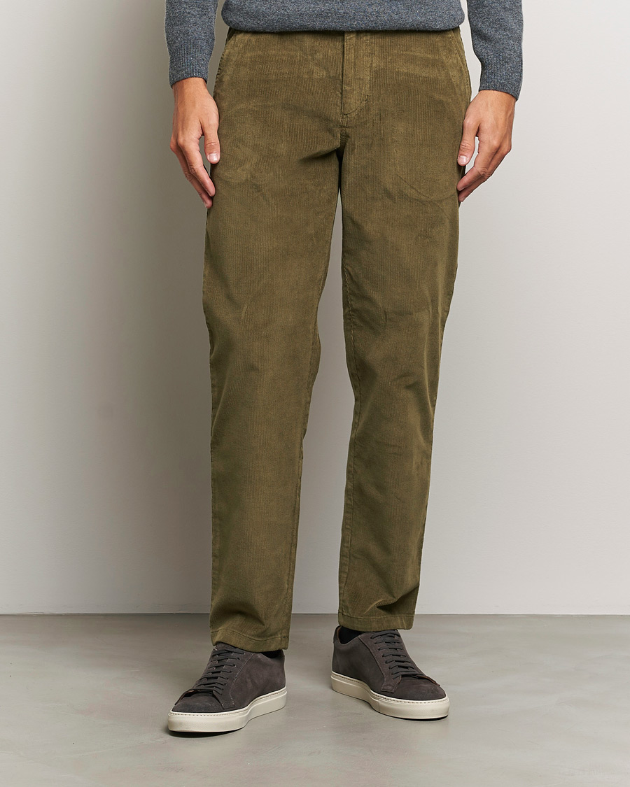 Men | Corduroy Trousers | KnowledgeCotton Apparel | Chuck Regular Cord Trousers Olive