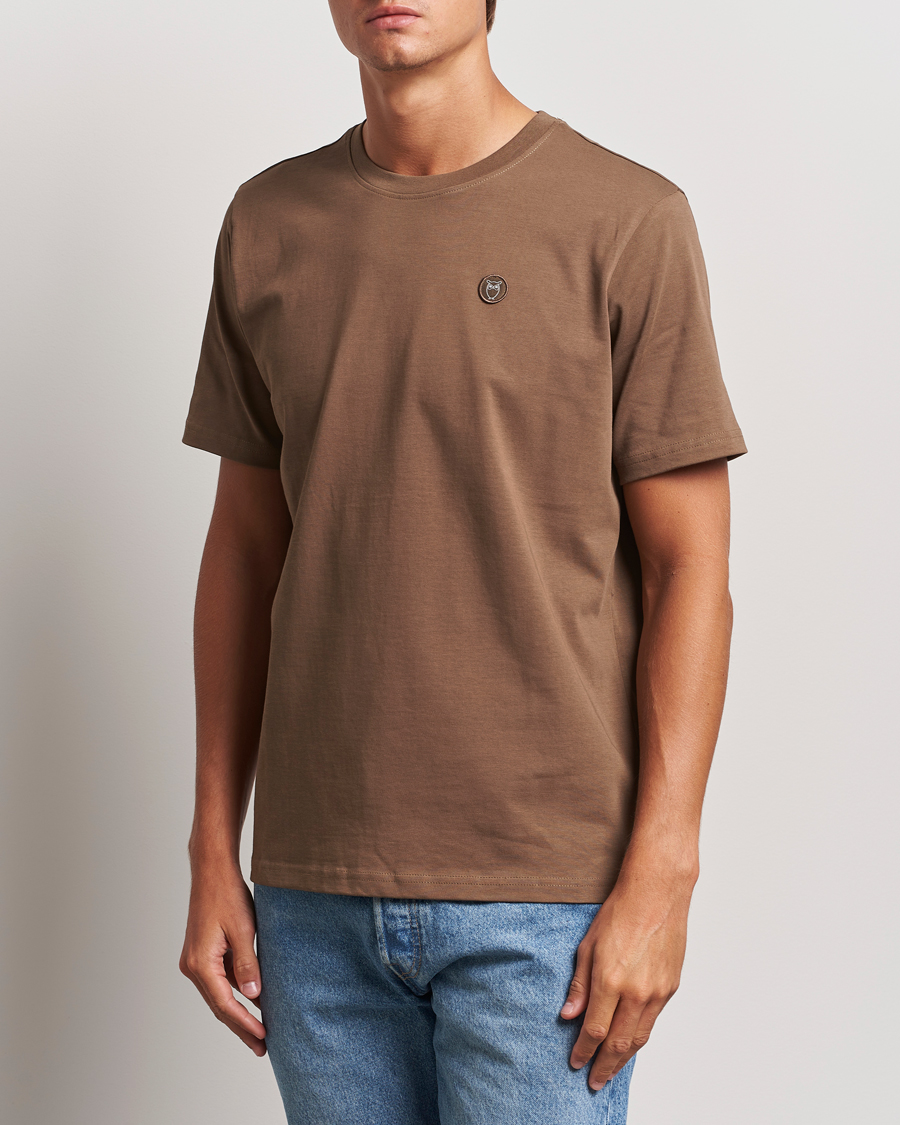 Men | Short Sleeve T-shirts | KnowledgeCotton Apparel | Loake Badge T-Shirt Brown