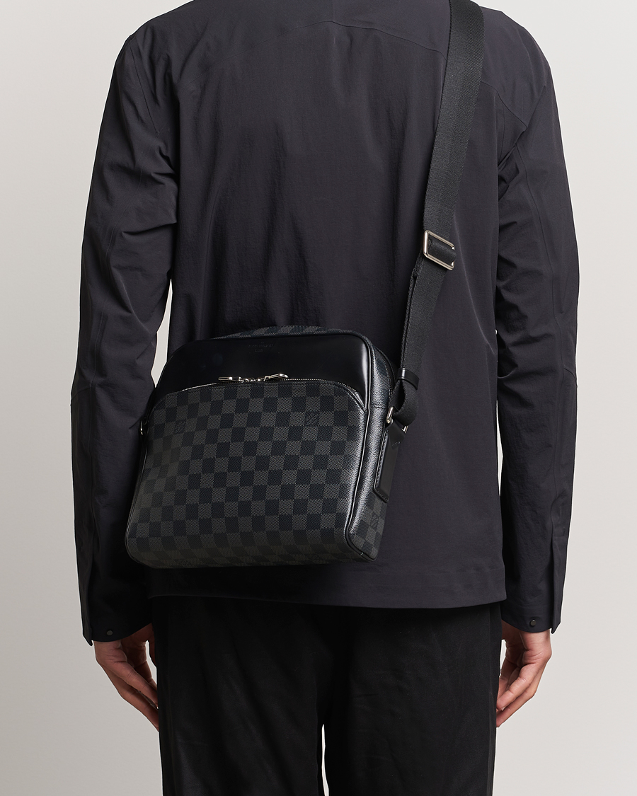 Men | Pre-Owned & Vintage Bags | Louis Vuitton Pre-Owned | Dayton Reporter MM Damier Graphite 