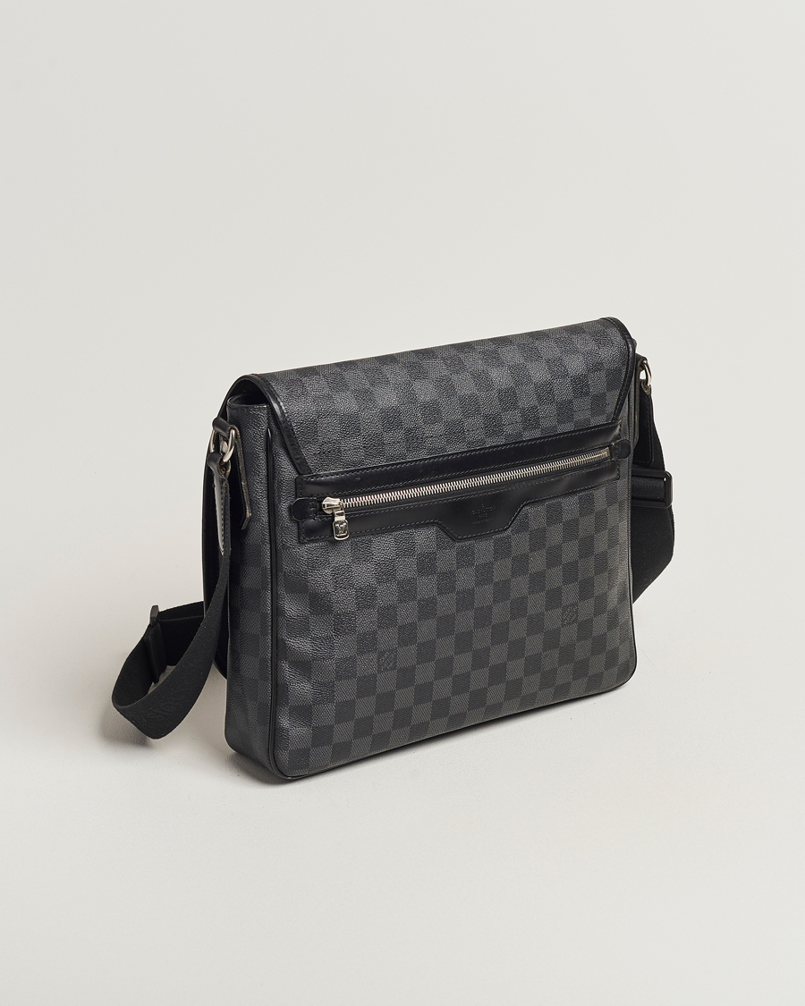 Men |  | Louis Vuitton Pre-Owned | Daniel MM Shoulder Bag Damier Graphite 