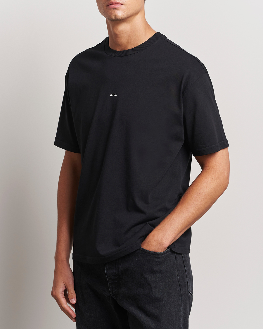 Men | T-Shirts | A.P.C. | Boxy Micro Center Logo T-Shirt Black