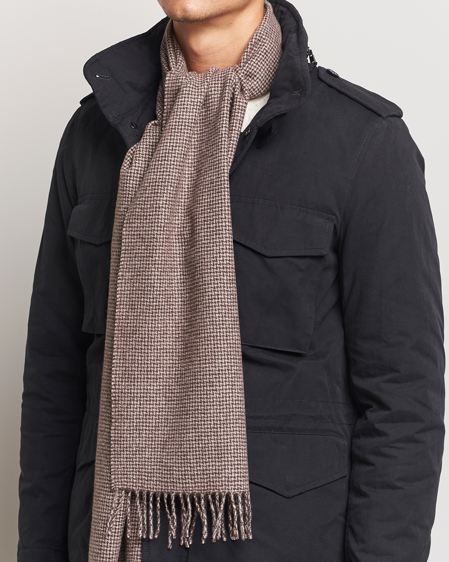 Men |  | Amanda Christensen | Merino Wool Dogtooth Scarf Beige Melange