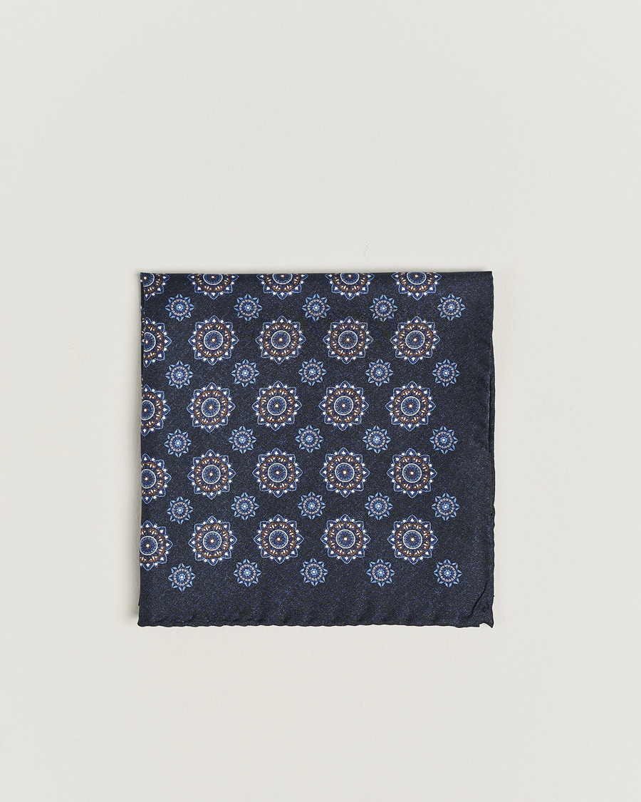 Men |  | Amanda Christensen | Silk Twill Printed Flower Pocket Square Navy