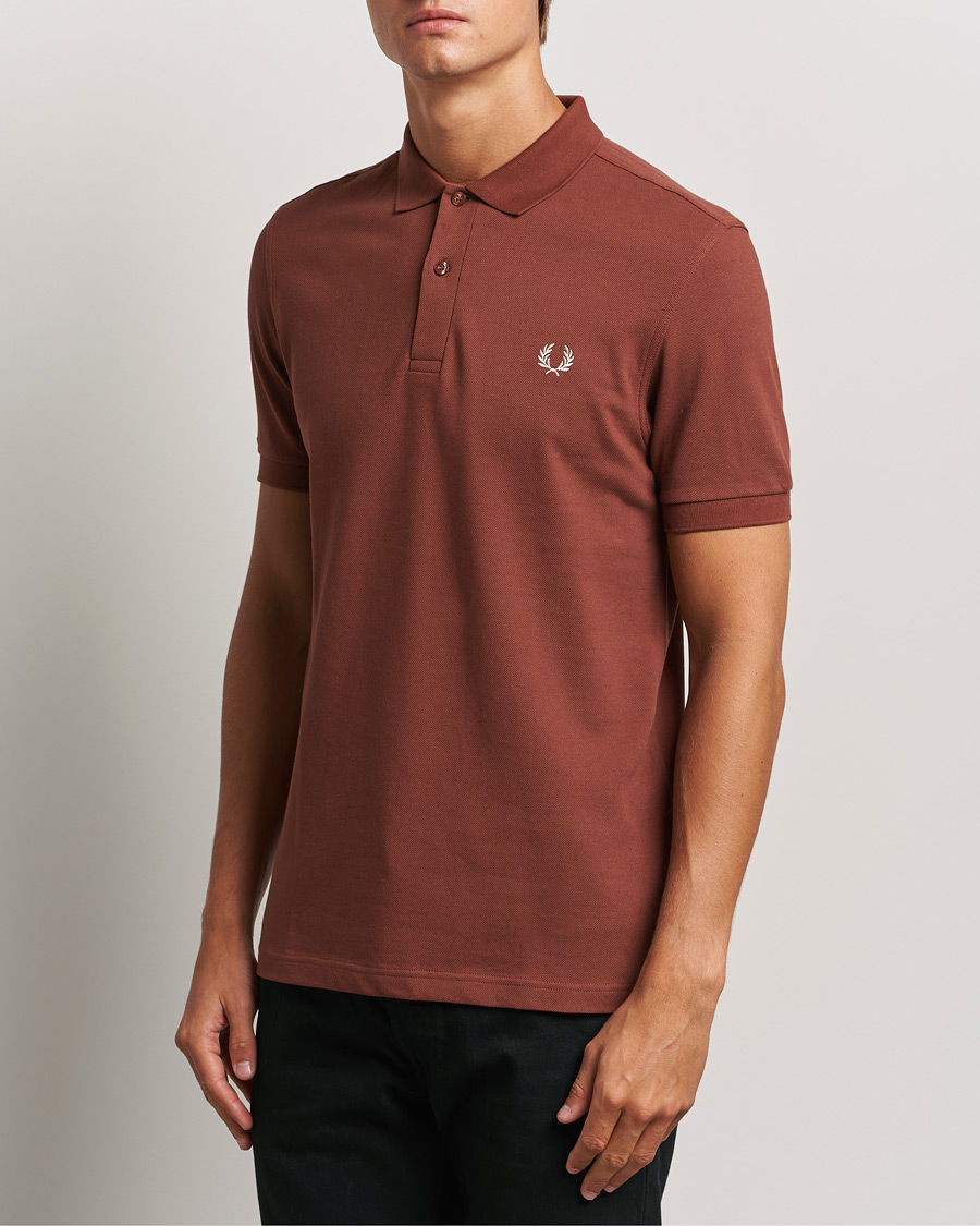 Men | Short Sleeve Polo Shirts | Fred Perry | Plain Polo Shirt Whiskey Brown