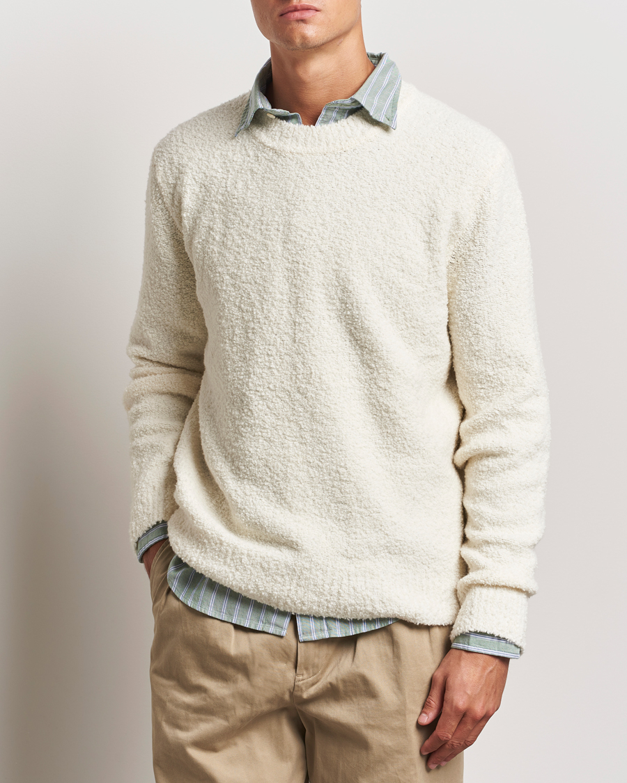 Men |  | GANT | Wool Boucle Crew Neck Cream