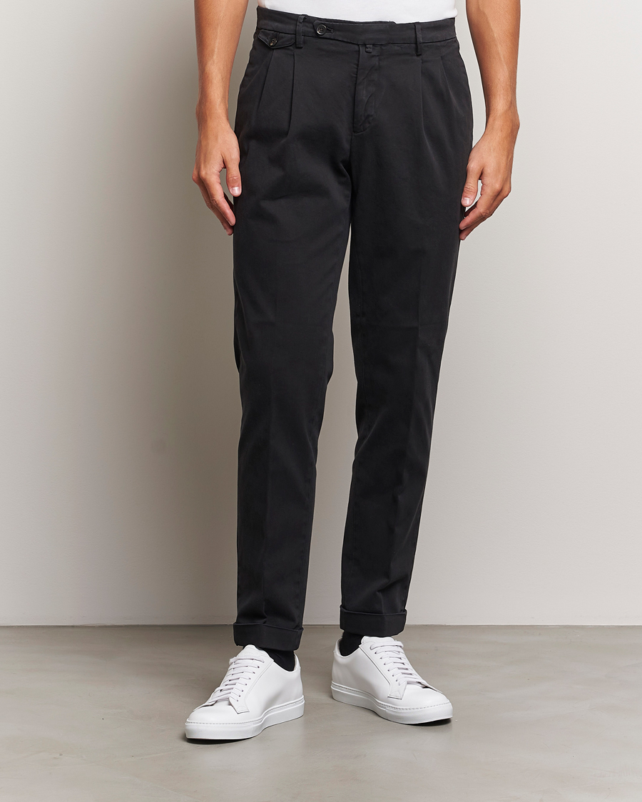 Men |  | Briglia 1949 | Easy Fit Pleated Cotton Stretch Chino Black