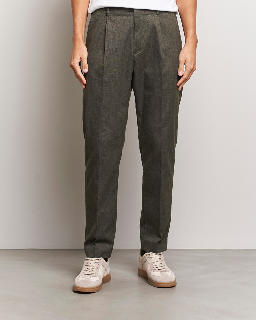 Men | NN07 | NN07 | Bill Pleated Brushed Cotton Trousers Dark Army