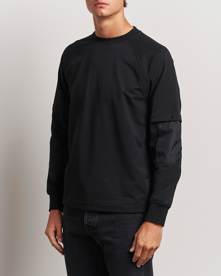 Men | Clothing | C.P. Company | Metropolis Fleece Cotton Pertex Crew Neck Black