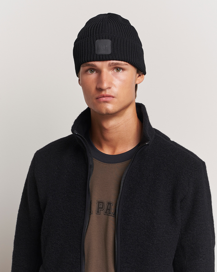 Men |  | C.P. Company | Metropolis Knitted Logo Beanie Black