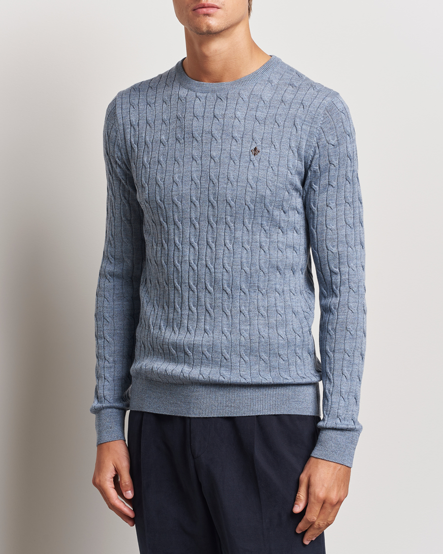 Men |  | Morris | Merino Cable O-Neck Light Blue