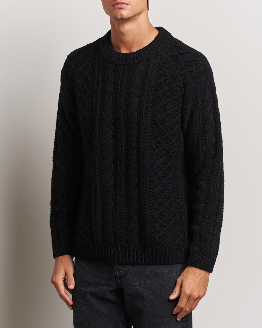 Men | Clothing | C.P. Company | Heavy Knitted Lambswool Crewneck Black