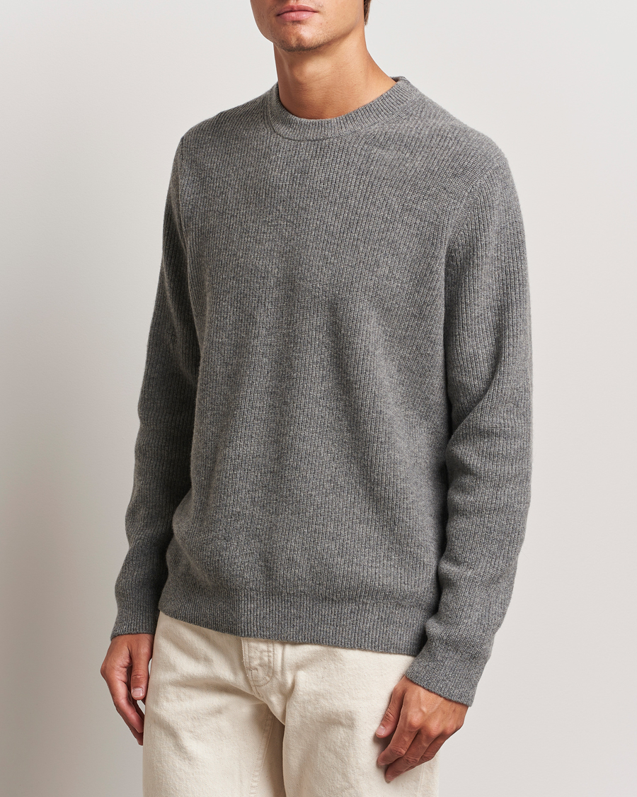 Men |  | Samsøe Samsøe | Isaks Knitted Crew Neck Dark Grey Melange