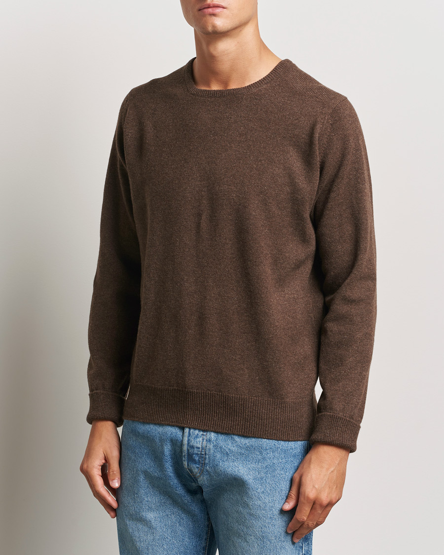 Men | Clothing | William Lockie | Rob Lambswool Crewneck Mocha