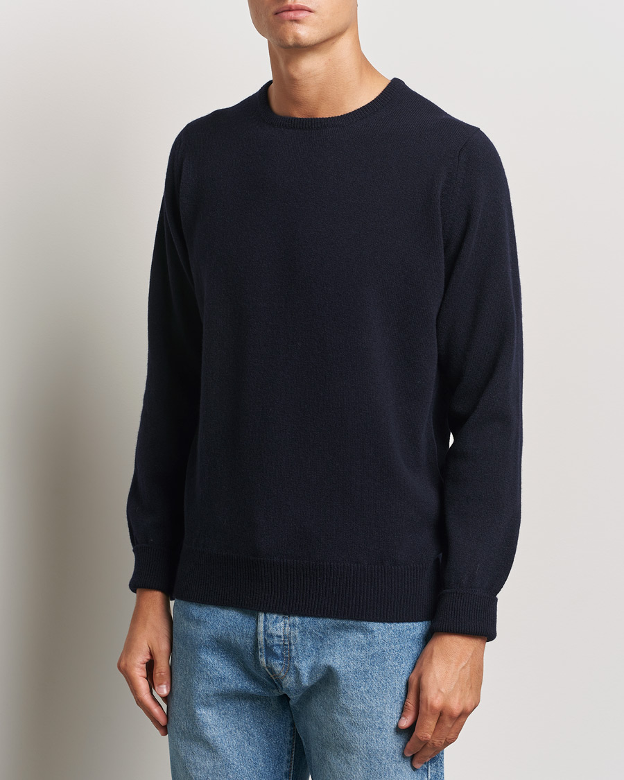 Men | Crew Neck Jumpers | William Lockie | Rob Lambswool Crewneck Navy