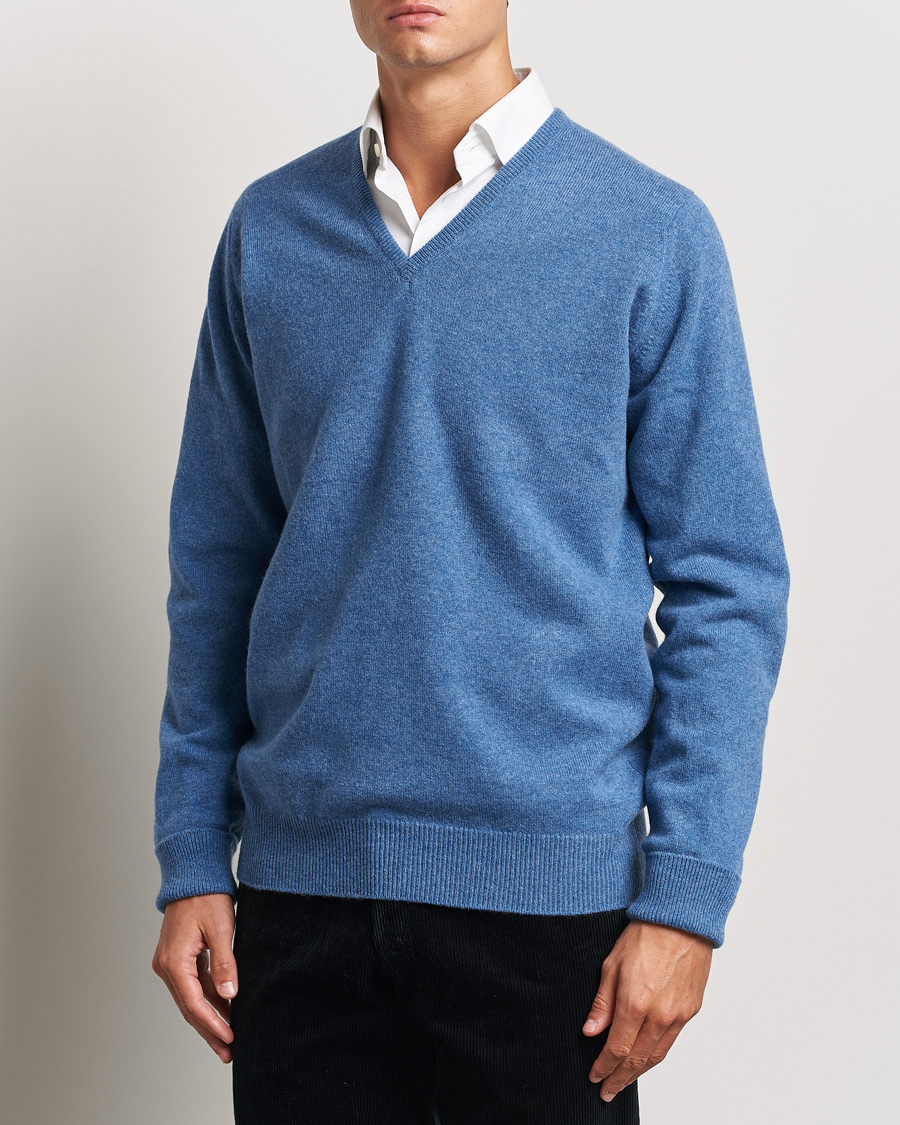 Men | Clothing | William Lockie | Rob Lambswool V-Neck Clyde